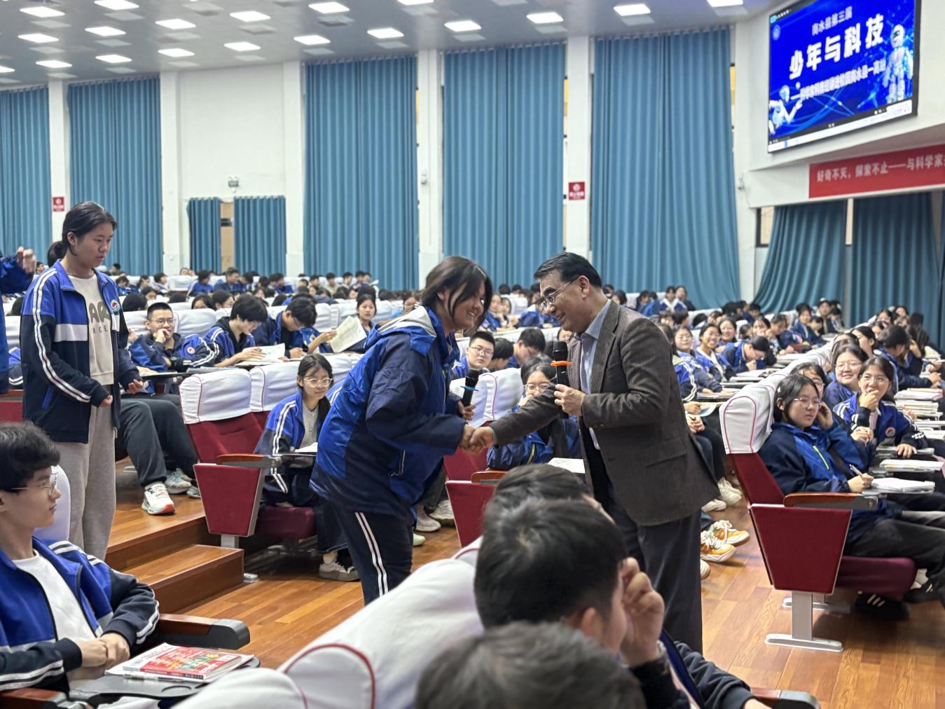 图片8 图片8